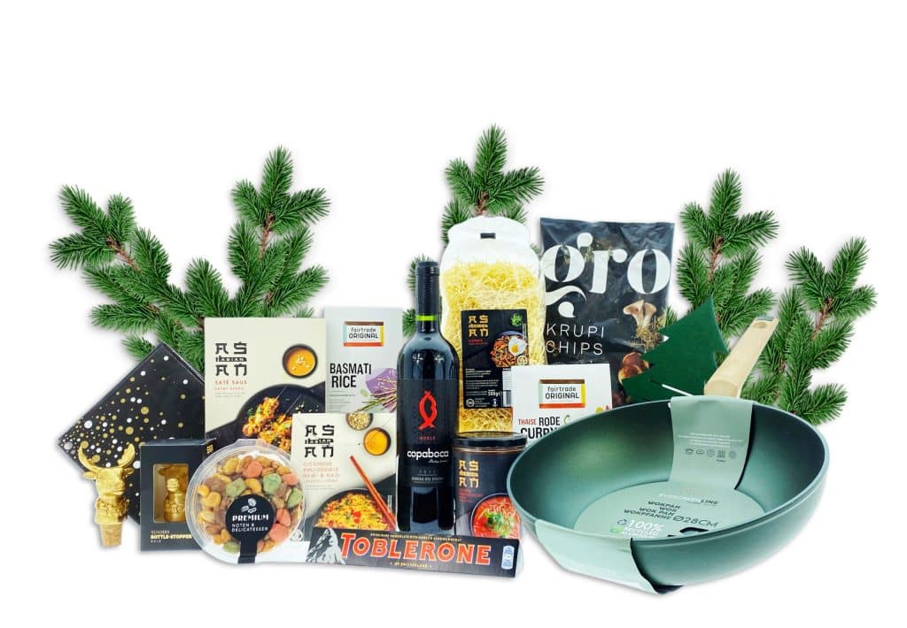 Kerstpakket Green chef is een pakket waarbij je vernieuwende maaltijden op tafel kunt zetten met onder andere een wokpan en verschillende etenswaren